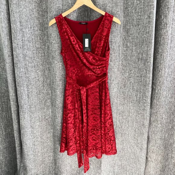 Laksmi Dresses & Skirts - Laksmi, Lace Cocktail Dress, Wine Red, S, NWT